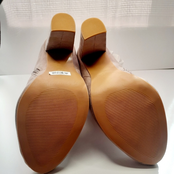 Torrid Taupe Faux Suede High Heels Bootie 9.5W - Picture 7 of 11